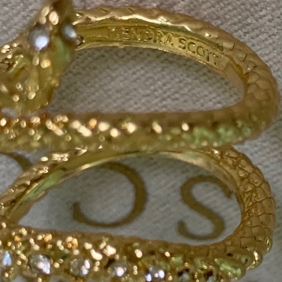 Kendra Scott vintage two pieces snake style signature size 7 Ring & br… - Picture 14 of 15